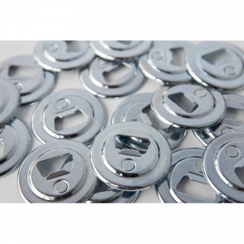 Badge décapsuleur magnétique